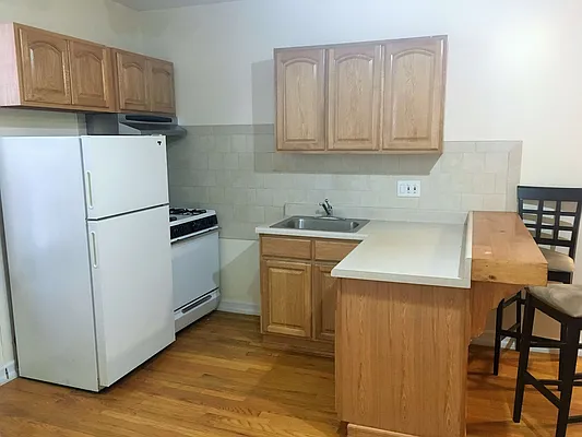 Rented by Crosstown Apartments NYC | media 16