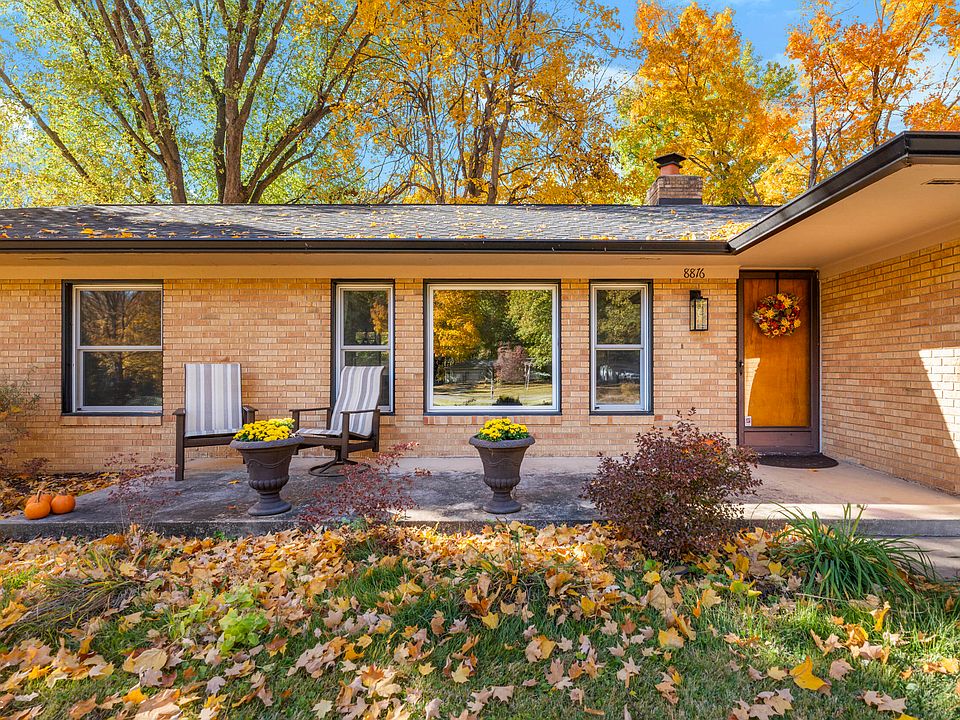 1st image of 8816 El Rico Dr