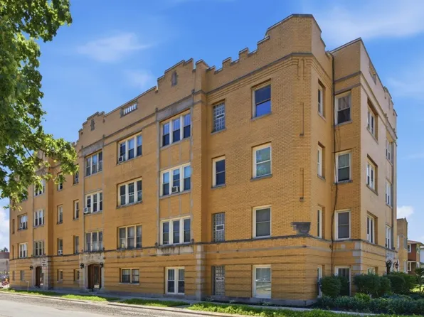 600 Elgin Ave #3B, Forest Park, IL 60130