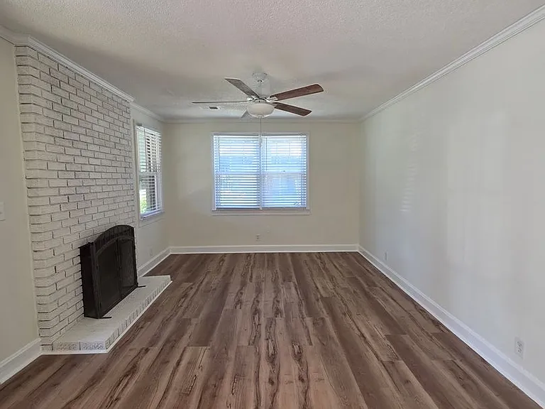 3015 English Ave — Photo 3