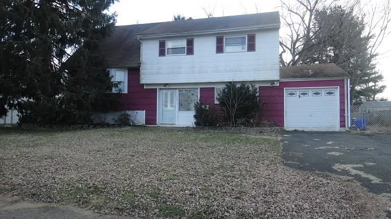 308 Harris Ave photo 1