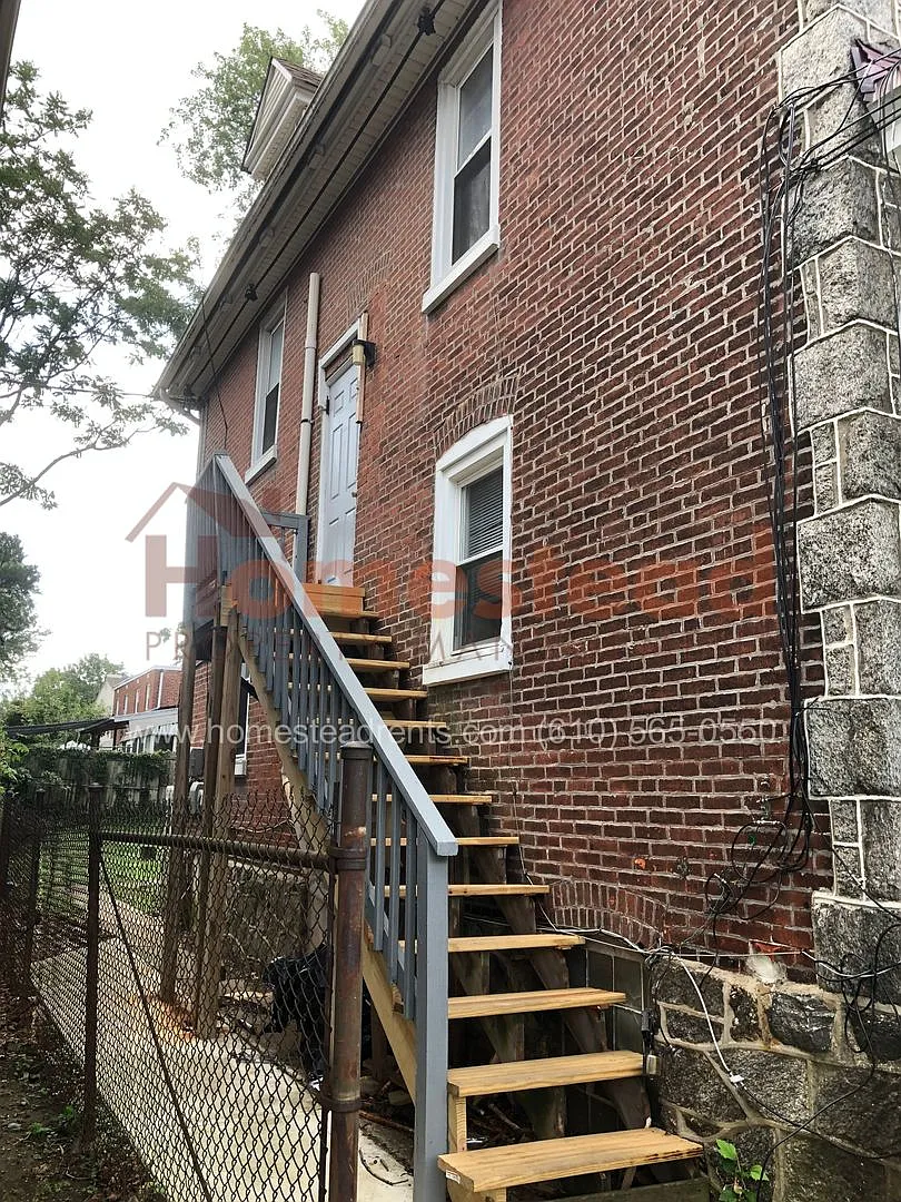 510 Macdade Blvd — Photo 2