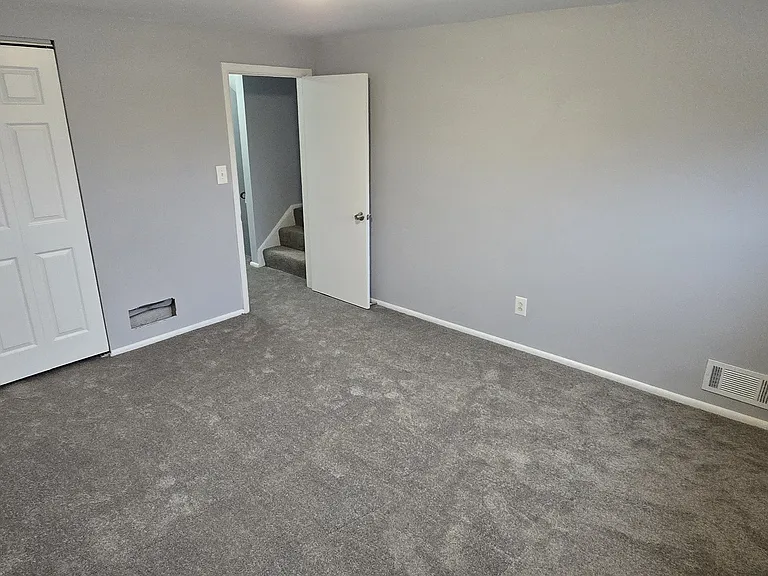 6866 Parsons Ave — Photo 10