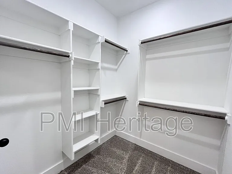 24 Bonhill Ln — Photo 15