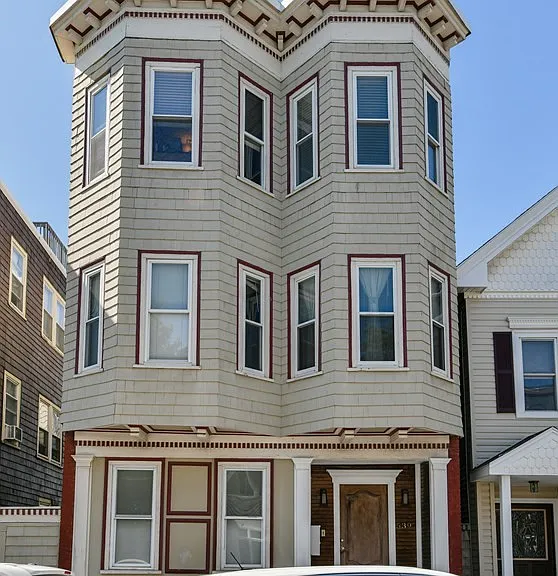 539 E 7th St #3 — Photo 19