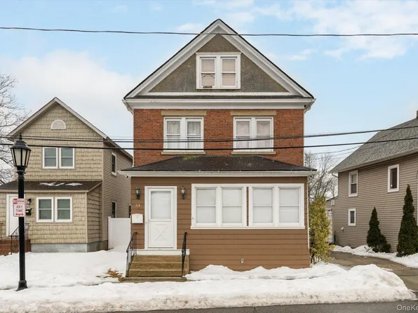 34 S Front Street, Farmingdale, NY 11735