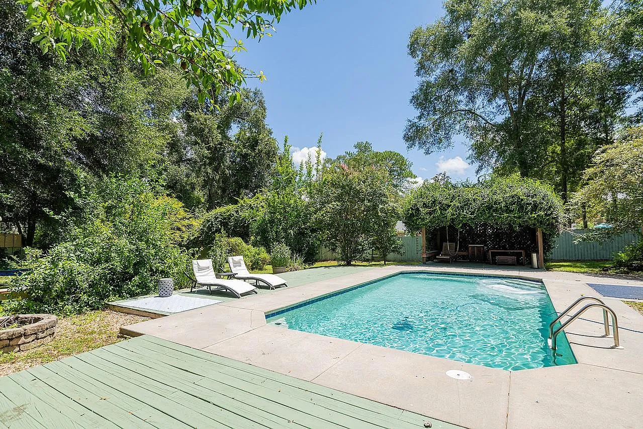 5 bed, 3166 sqft, $3,600 — Photo 4