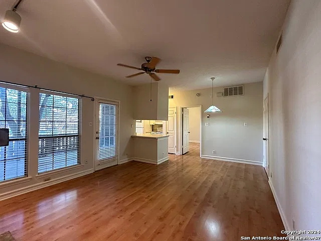 8655 Datapoint Dr #703