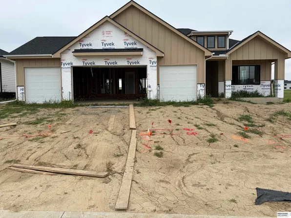 21404 Morning View Dr, Elkhorn, NE 68022