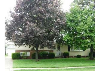 1734 Sunningdale Rd, Mayfield Heights, OH 44124