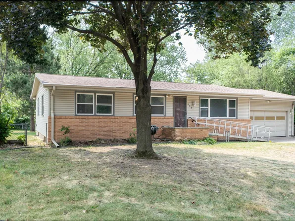 602 Moundsview Ave, Roseville, MN 55113