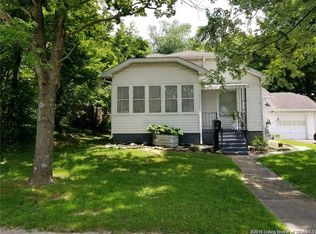 212 SE 2nd St, Paoli, IN 47454