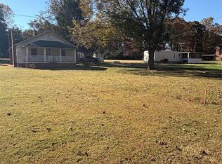 914 Salem Church Rd, Lincolnton, NC 28092