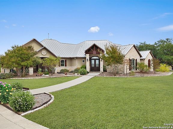 2nd image of 1900 Byrd Ranch