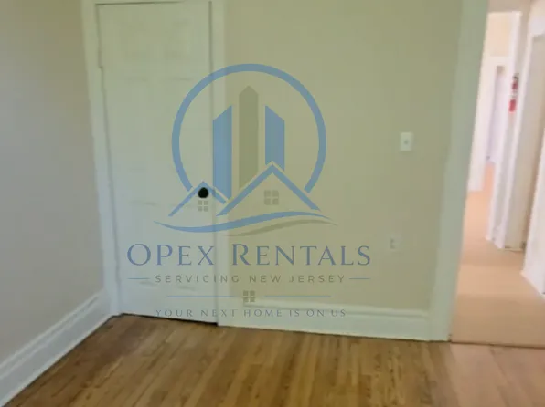 246 Nye Ave APT 5, Newark, NJ 07112