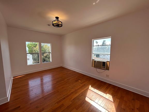 4th image of 1609 N Normandie Ave APT 311