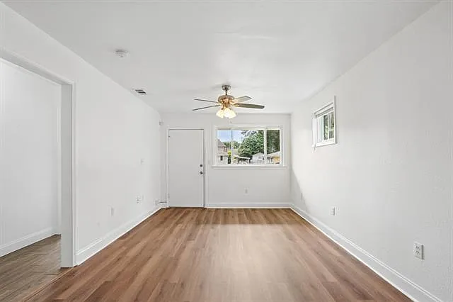 2 bed, 1.0 bath, 645 sqft, $1,425 — Photo 3