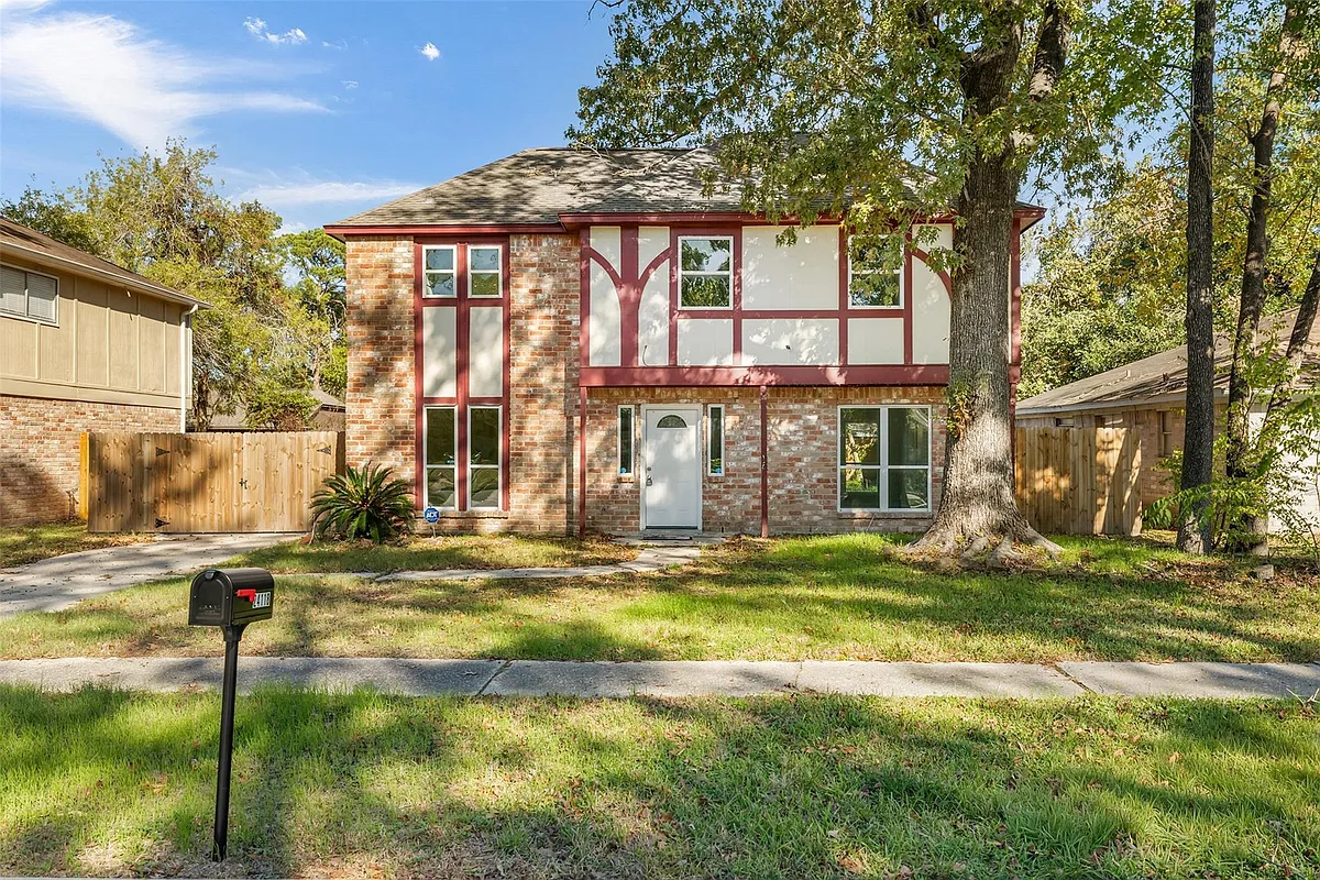 Building Photo - 24118 Spring Mill Ln
