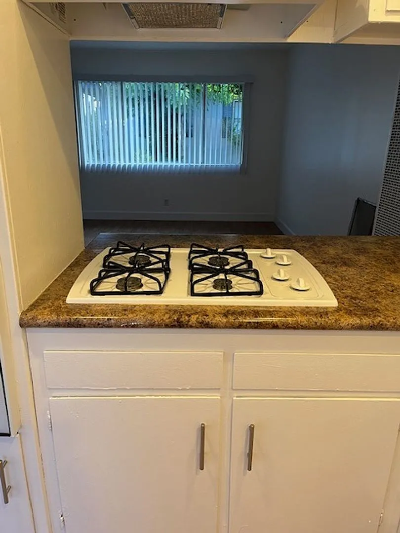 5812 Western Ave — Photo 3
