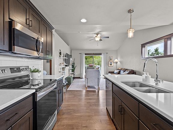 3rd image of 4842 Marlo Way #33