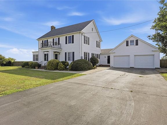 3rd image of 781 Griffin Swamp Rd