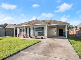 10814 Moss Pointe Dr, Denham Springs, LA 70726