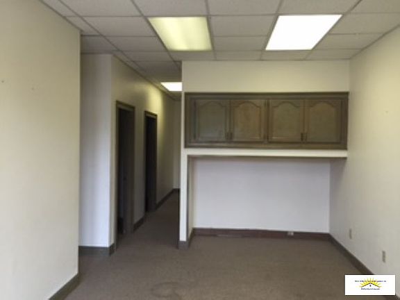 3rd image of 6983 103rd St Ste 6