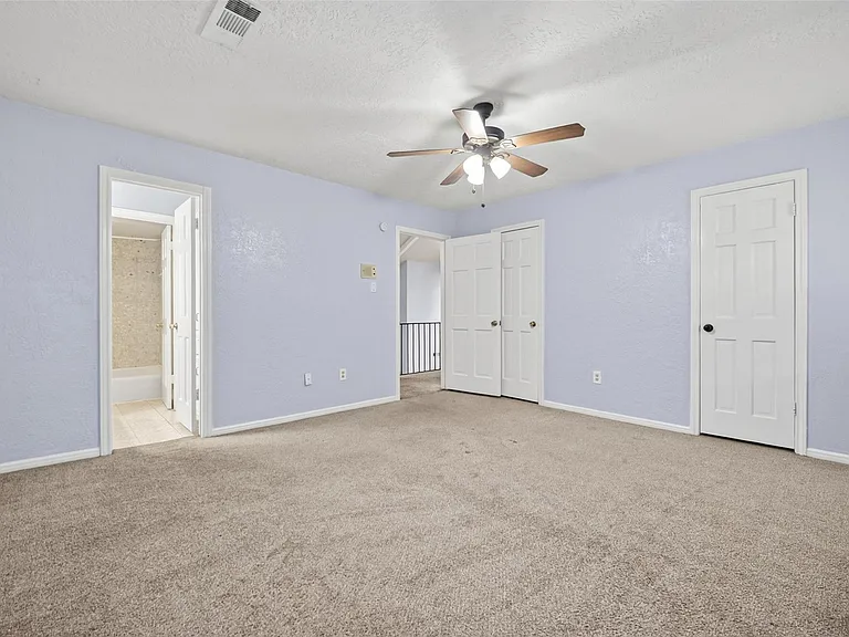 8103 Oak Moss Dr — Photo 43