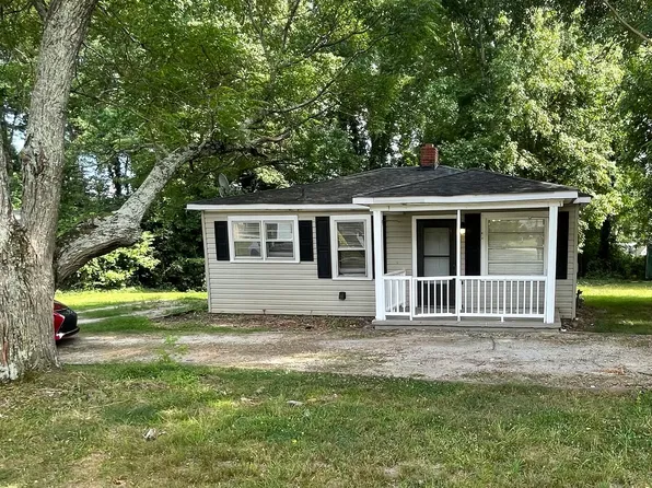 108 Hammond Ave, Greer, SC 29651