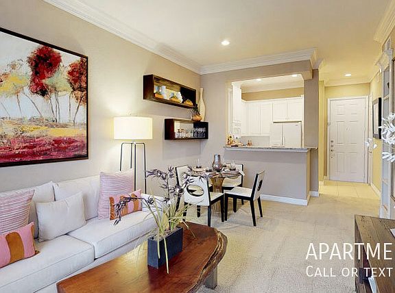 4th image of 1907 Augusta Dr #628