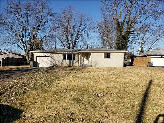 2nd image of 4230 E Cragmont Dr