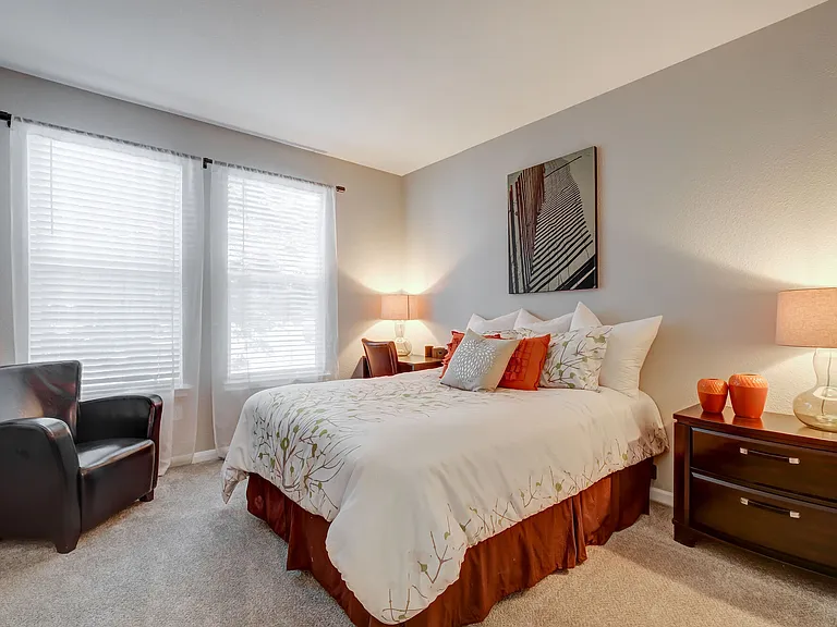Creekside at Highlands Ranch — Photo 12