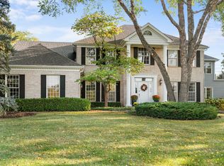 716 Old Westbury Ct, Crystal Lake, IL 60012