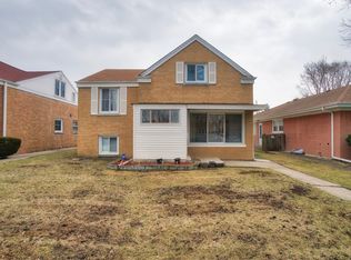 8519 Trumbull Ave, Skokie, IL 60076