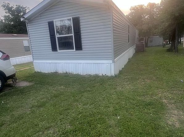 920 Clearleaf Dr TRAILER 312