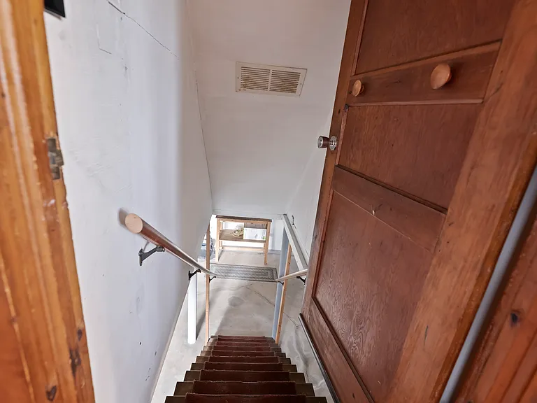1096 Scruggs Cir — Photo 25