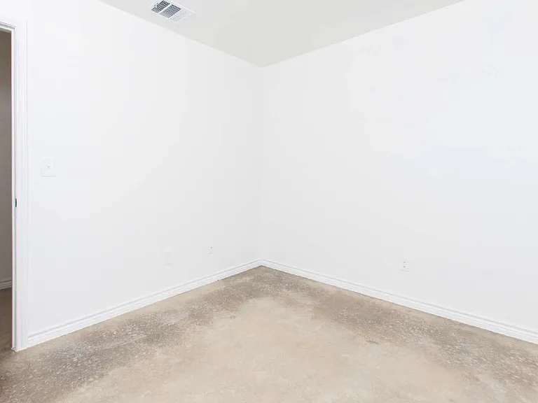 1301 Concord Dr — Photo 14