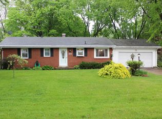 2124 Oak Lawn Dr, Stevensville, MI 49127