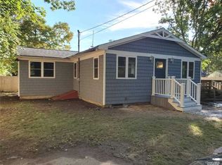 531 Canal Rd #A, Mount Sinai, NY 11766