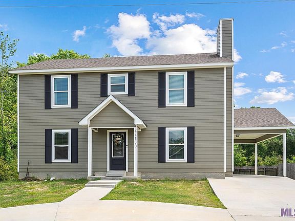 2nd image of 27181 Woods Edge Ln