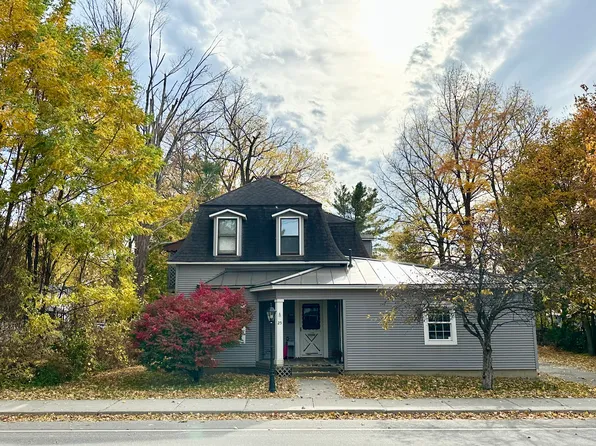 25 Maple St, Essex Junction, VT 05452