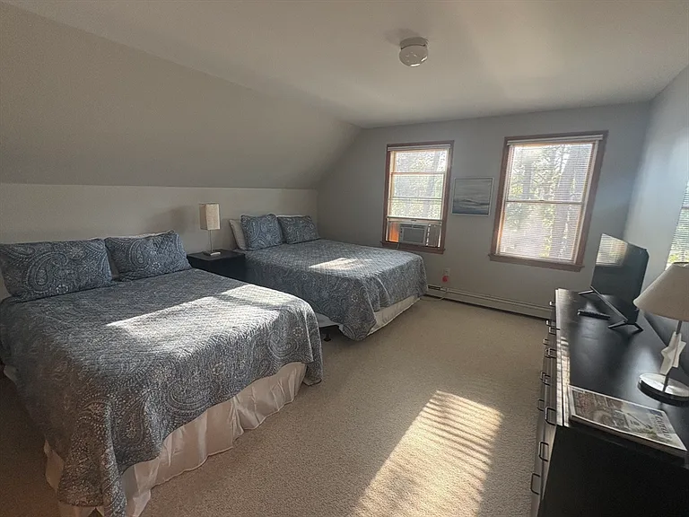 60 Homestead Ln — Photo 10