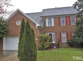 2340 Bolingbrook Ln, Raleigh, NC 27613