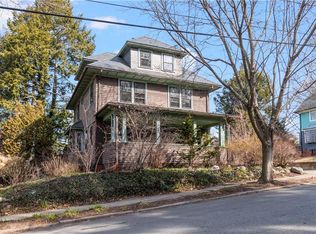 37 Dexterdale Rd, Providence, RI 02906
