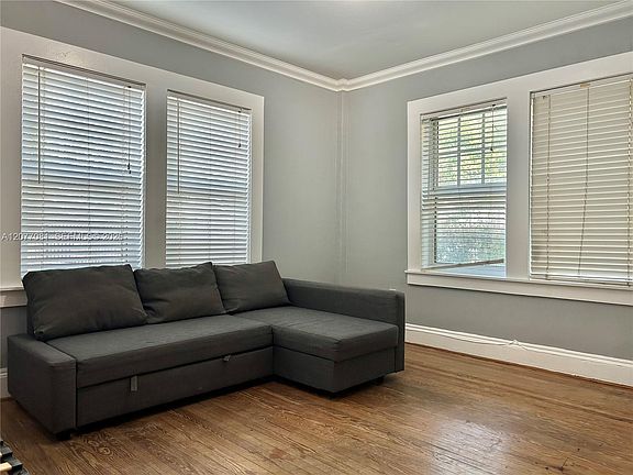 3rd image of 536 14th St APT 107