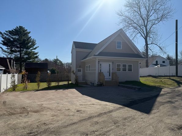 69 Wood St, Hanson, MA 02341