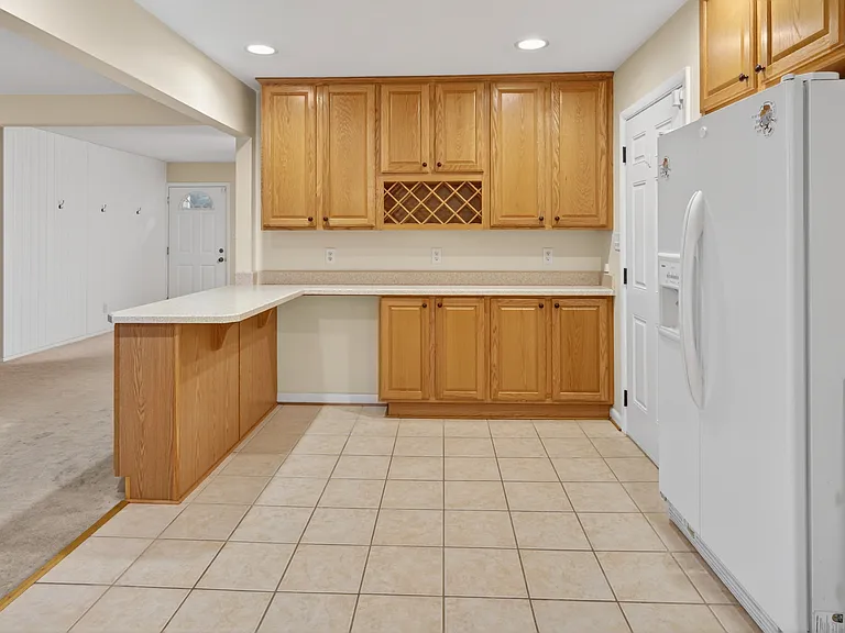 8516 Halprin Dr — Photo 10