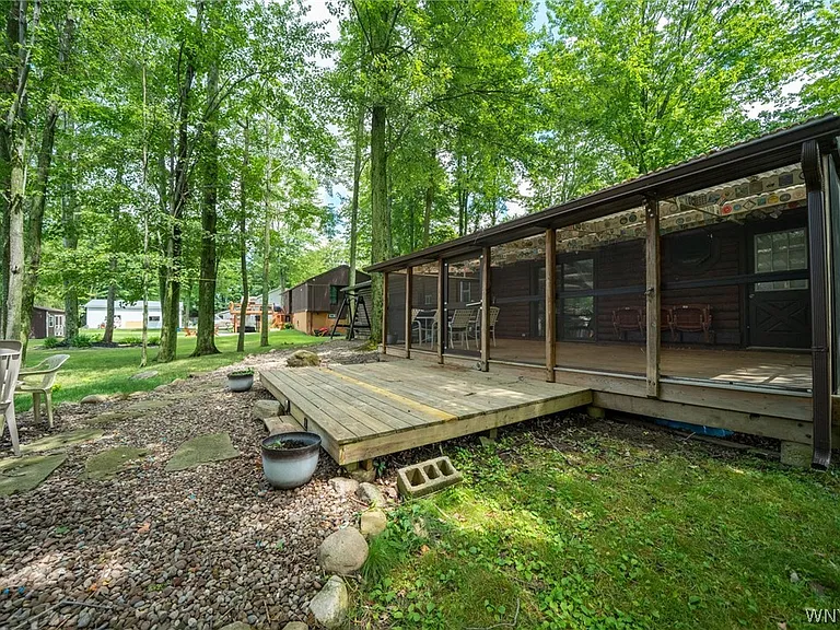 8376 Cobblestone Ct — Photo 13