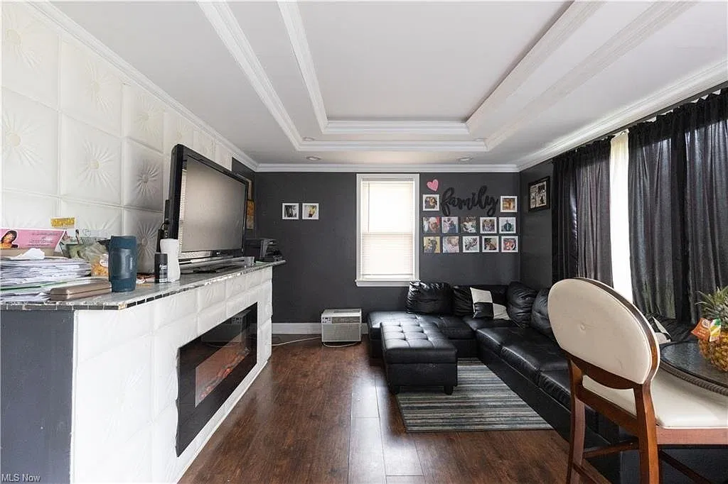 3 bed, 1.0 bath, 1122 sqft, $1,475 — Photo 3