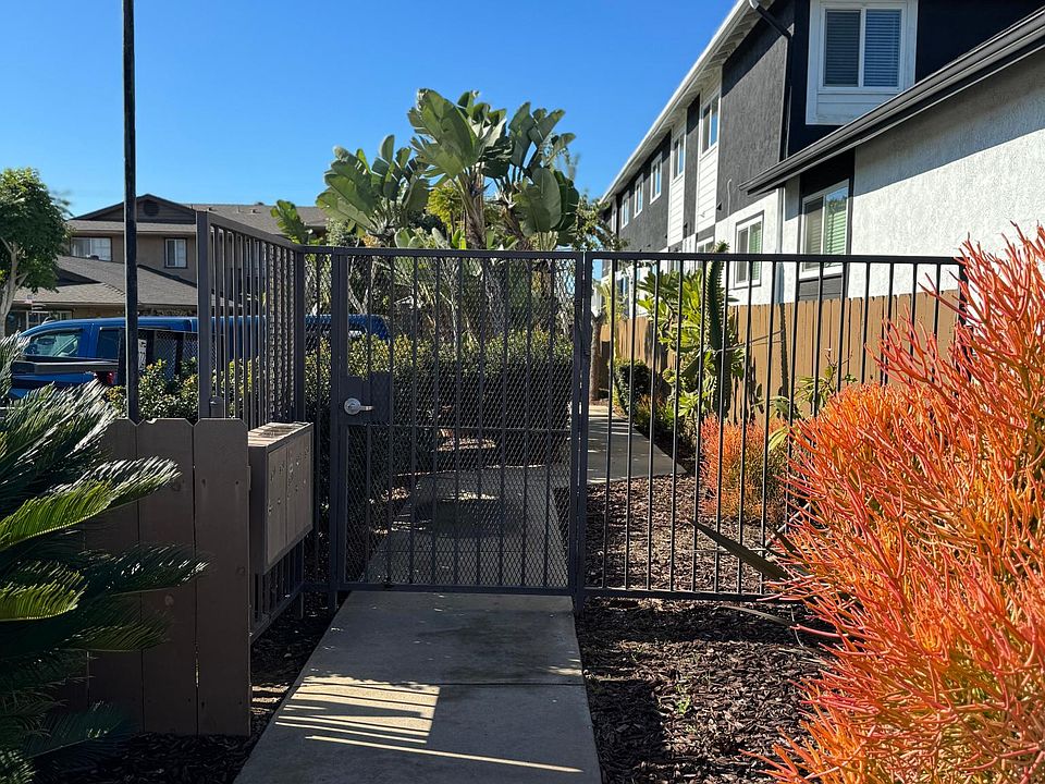 Front gate walking entrance